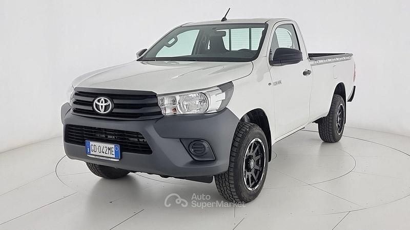 Usata Toyota HiLux 150 CV (110 kW) 2021 Bianco Pick-up