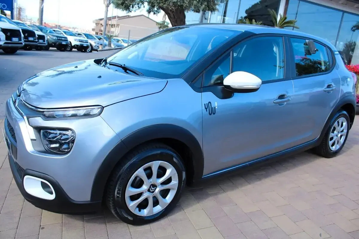 Usata Citroën C3 PureTech 83 CV (61 kW) 2023 Argento Utilitaria