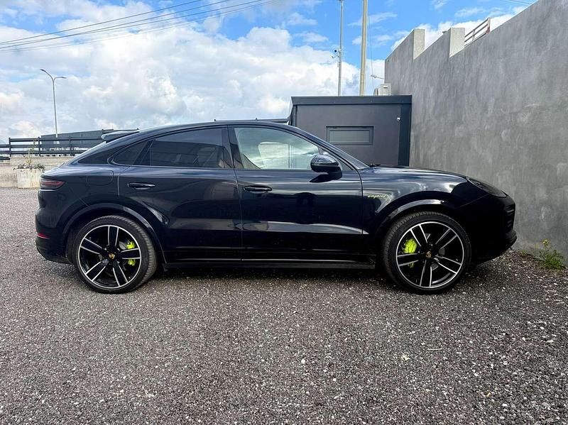 Usata Porsche Cayenne Platinum Edition 340 CV (250 kW) 2022 Nero SUV
