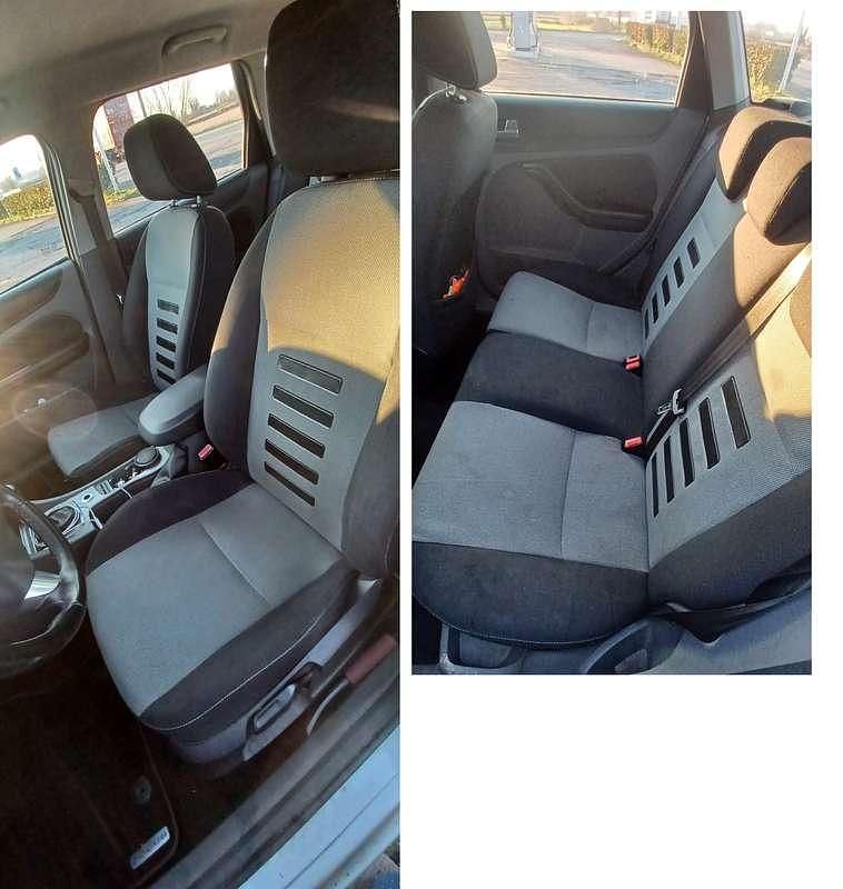 Usata Ford Focus 109 CV (80 kW) 2010 Argento Station wagon