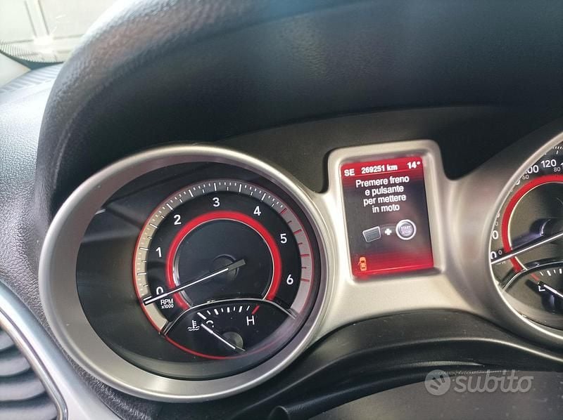 Usata Fiat Freemont 170 CV (125 kW) 2013 Bianco SUV