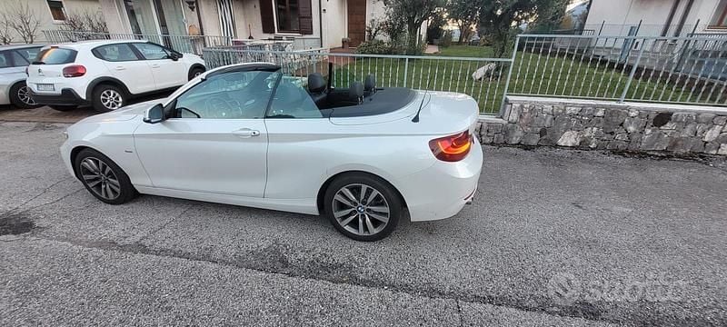 Usata BMW 220 Luxury Line 190 CV (139 kW) 2016 Bianco Cabrio