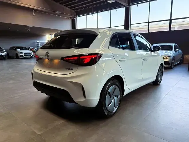 Usata MG MG3 106 CV (77 kW) 2025 Bianco Utilitaria