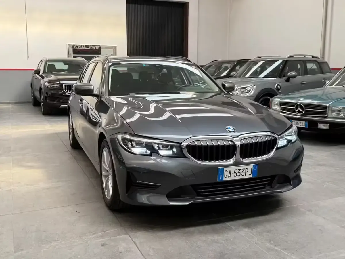 Usata BMW 320 Sport Line 190 CV (139 kW) 2020 Argento Station wagon