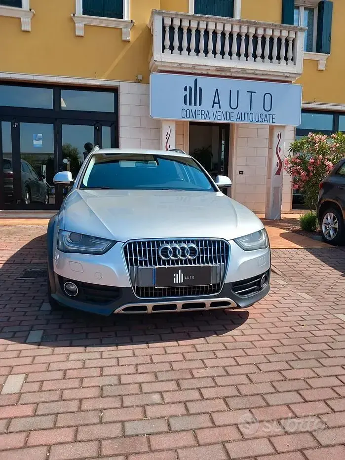 Usata Audi A4 Allroad Advanced 177 CV (130 kW) 2012 Grigio Station wagon
