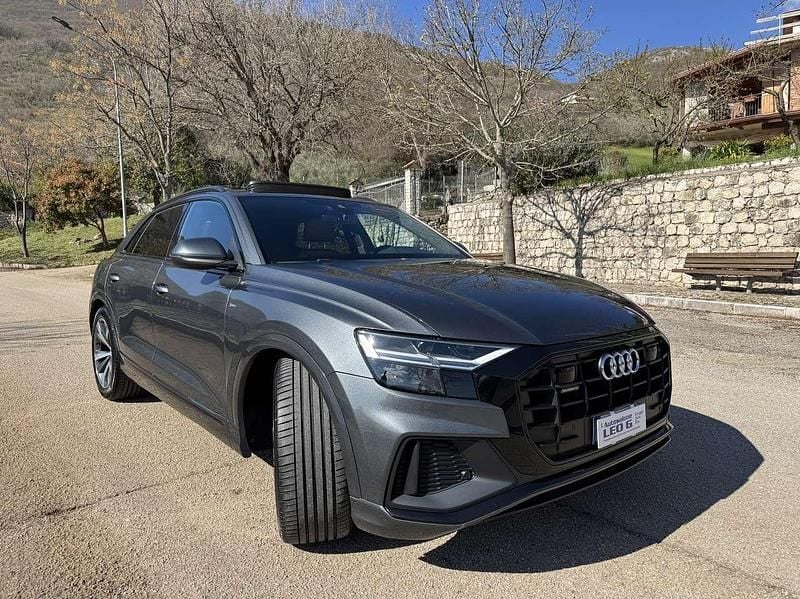 Usata Audi Q8 S-Line 286 CV (210 kW) 2019 Grigio SUV