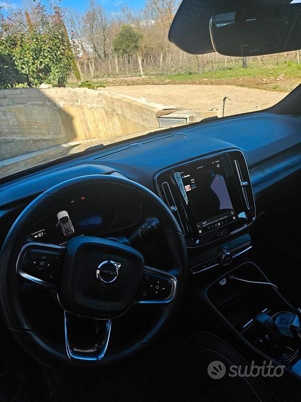 Occasion Volvo C40 160 kW (218 ch) 2023 Noir SUV
