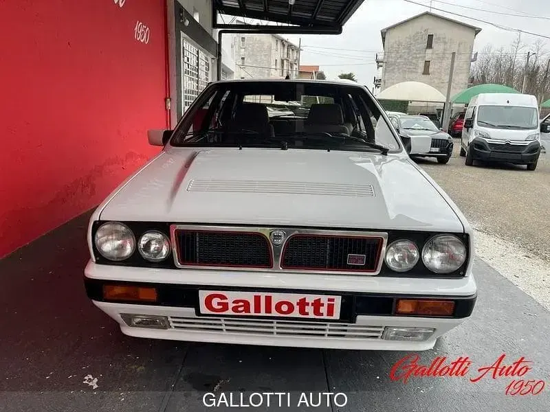 Usata Lancia Delta 196 CV (144 kW) 1990 Bianco Utilitaria