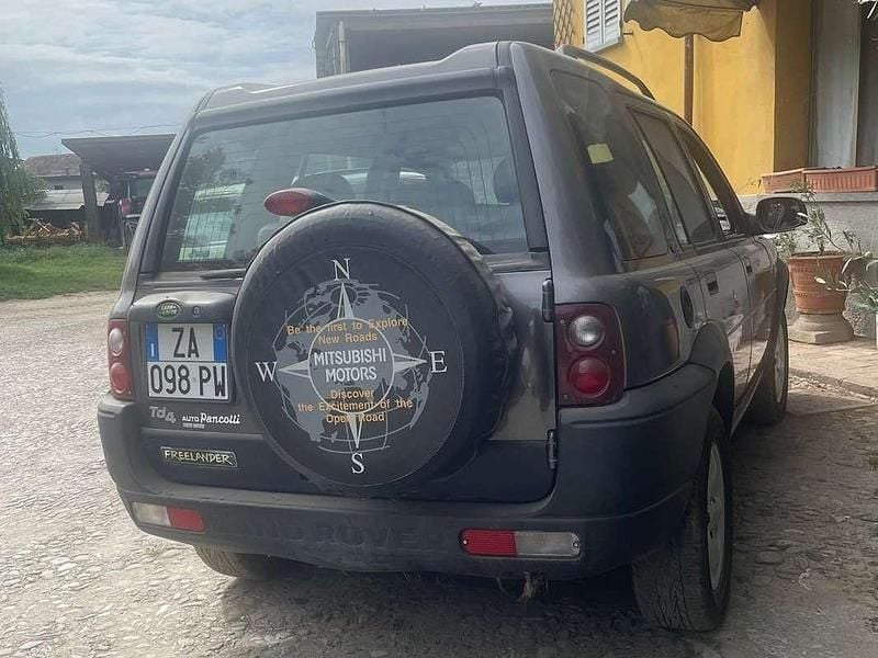 Usata Land Rover Freelander 111 CV (81 kW) 2002 Grigio SUV