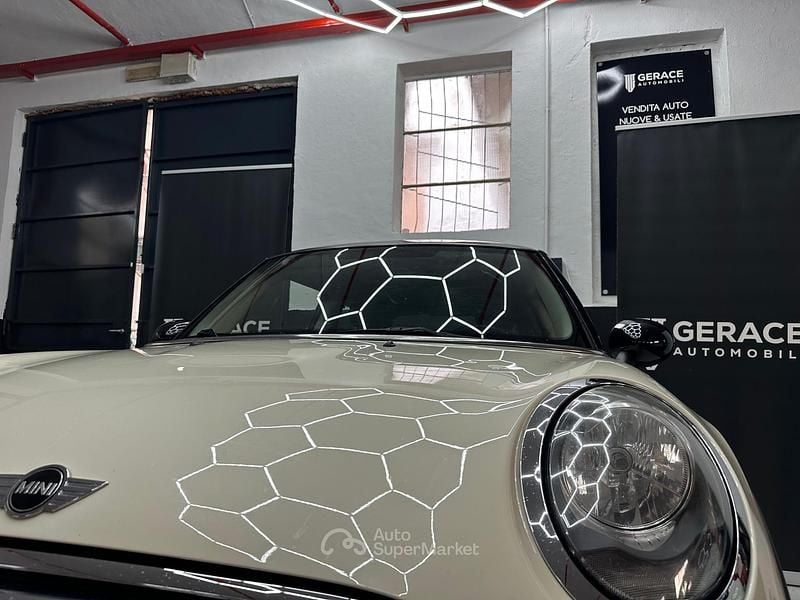 Usata Mini Cooper 116 CV (85 kW) 2017 Giallo Utilitaria