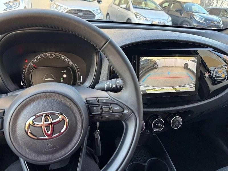 Usata Toyota Aygo X Active 72 CV (52 kW) 2024 Bianco SUV
