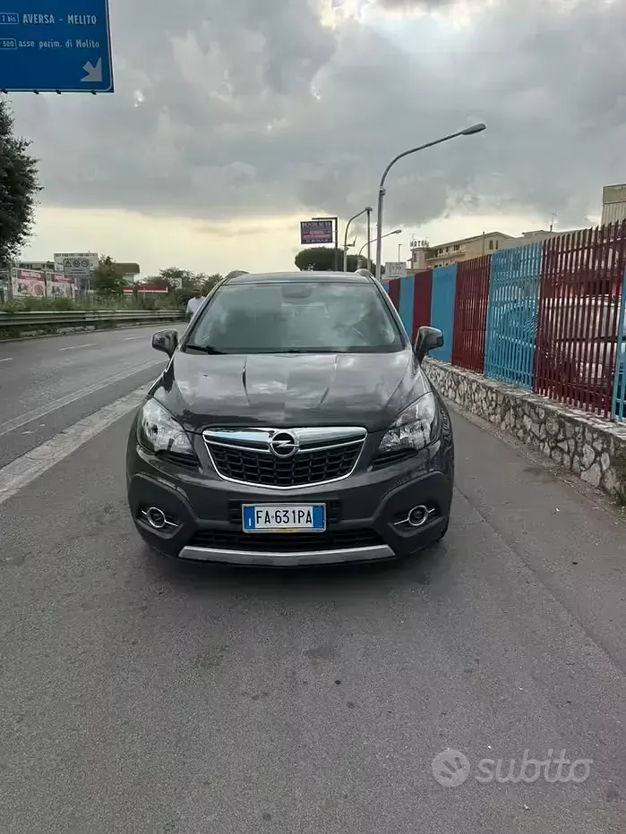 Usata Opel Mokka 140 CV (102 kW) 2015 Nero SUV