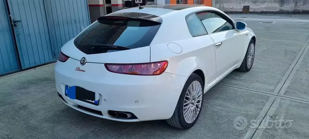 Usata Alfa Romeo Brera 170 CV (125 kW) 2009 Bianco Coupé