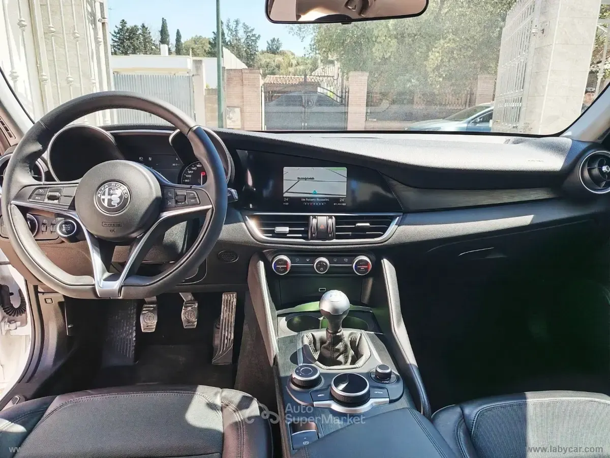 Usata Alfa Romeo Giulia 150 CV (110 kW) 2016 Berlina