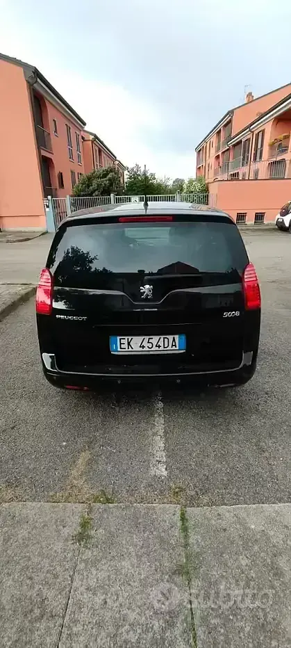 Brugt Peugeot 5008 120 HK (88 kW) 2012 Sort MPV