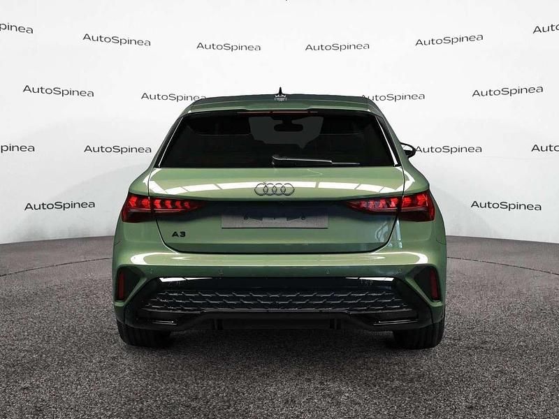 Nuova Audi A3 S-Line 150 CV (110 kW) 2025 Verde Utilitaria