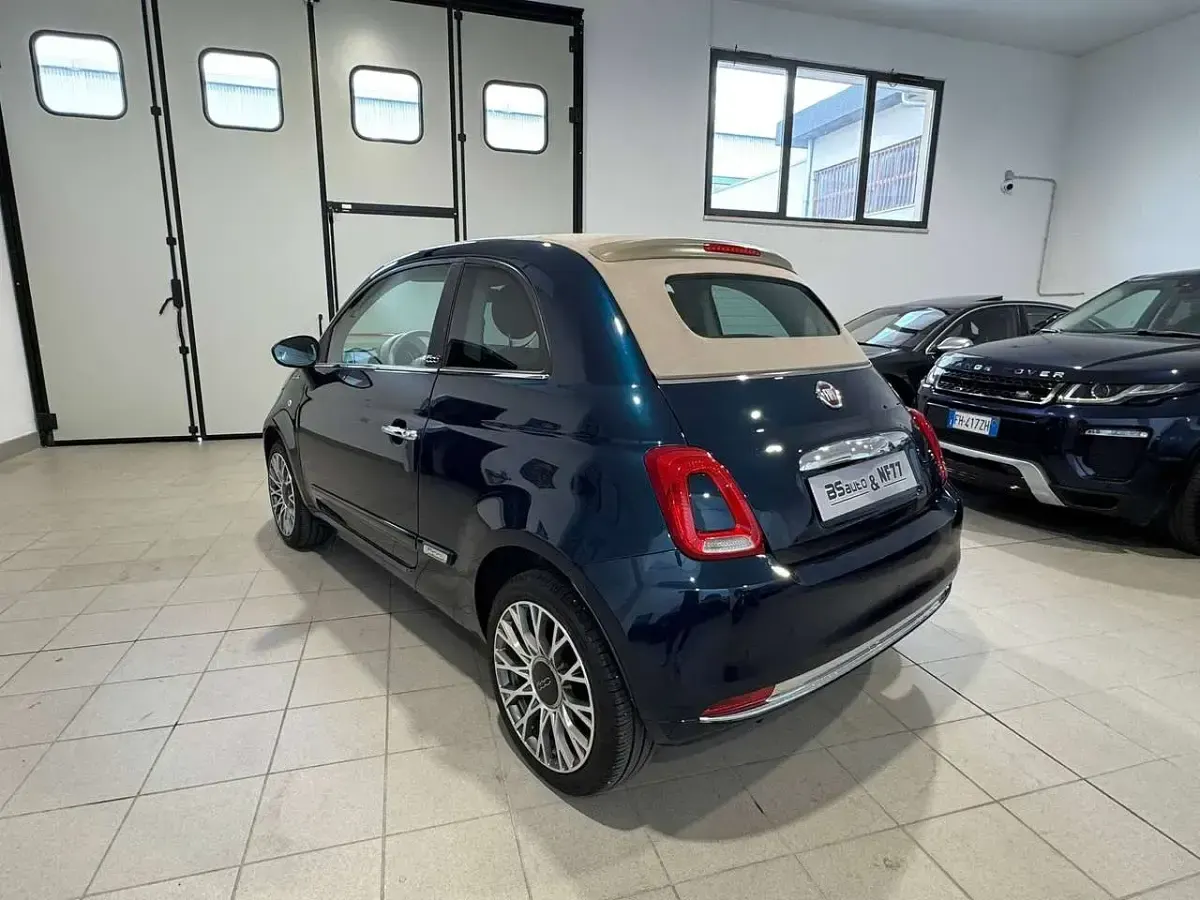Usata Fiat 500C Dolcevita 69 CV (50 kW) 2023 Blu dipinto di blu Cabrio