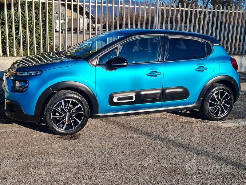 Blu Usata 2022 Citroën C3 Shine Tre volumi | 12.500 € (Buon prezzo) - Immagine 1/4