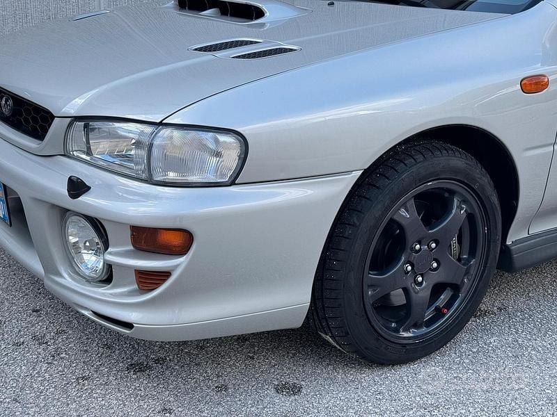 Usata Subaru Impreza 218 CV (160 kW) 2000 Station wagon