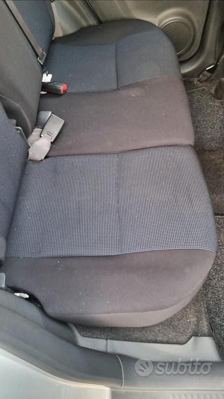 Usata Suzuki Swift 2007 Grigio Utilitaria