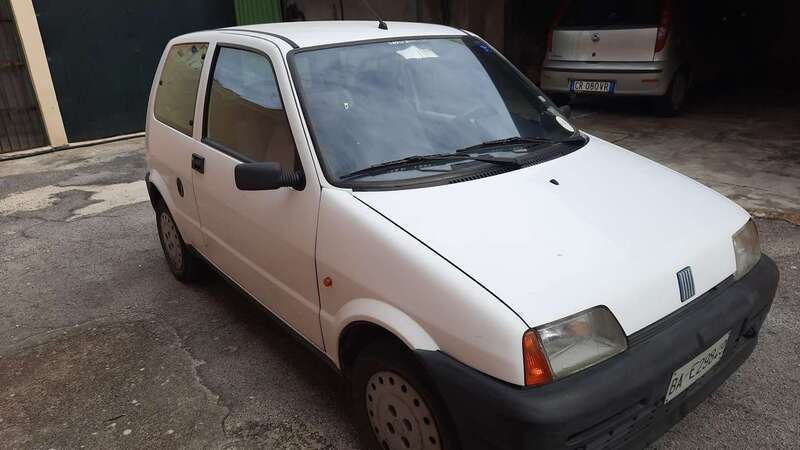 Usato 1993 Fiat Cinquecento 0.9 Benzin 39 CV (2.000 €)