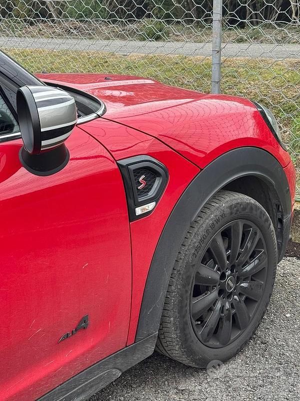 Usata Mini Countryman 190 CV (139 kW) 2023 Rosso SUV