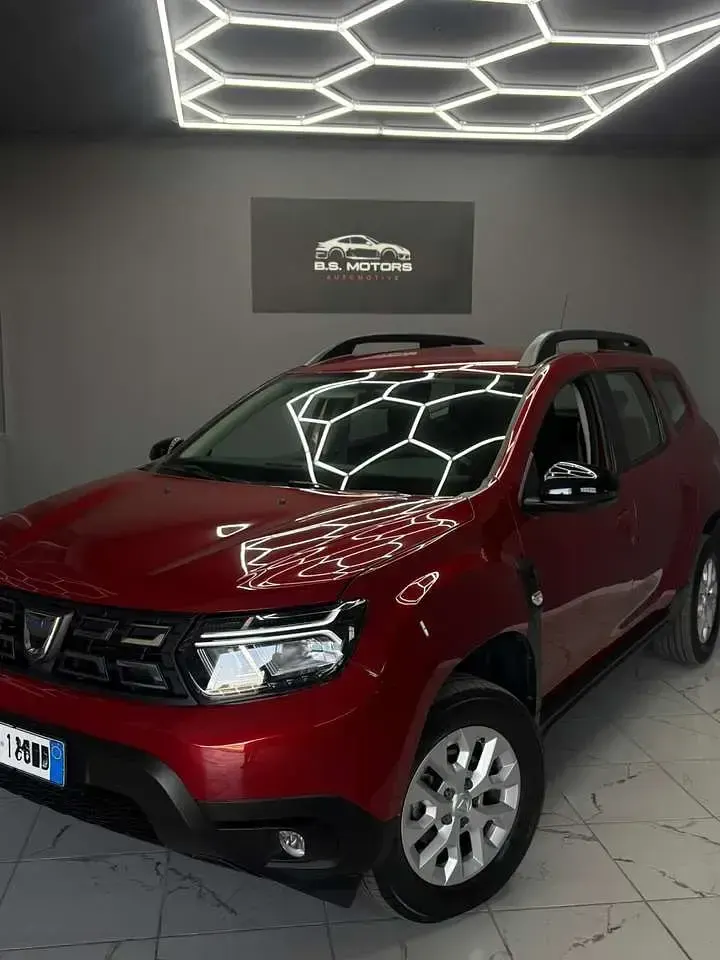 Usata Dacia Duster Prestige 101 CV (74 kW) 2022 Rosso SUV