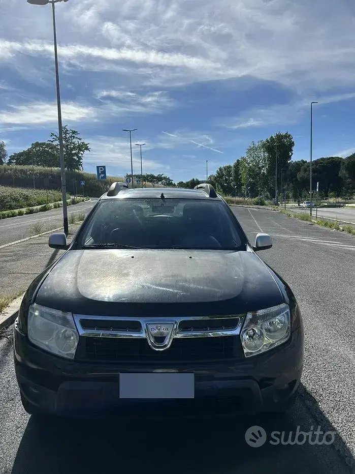 Usata Dacia Duster Ambiance 90 CV (66 kW) 2011 Nero SUV