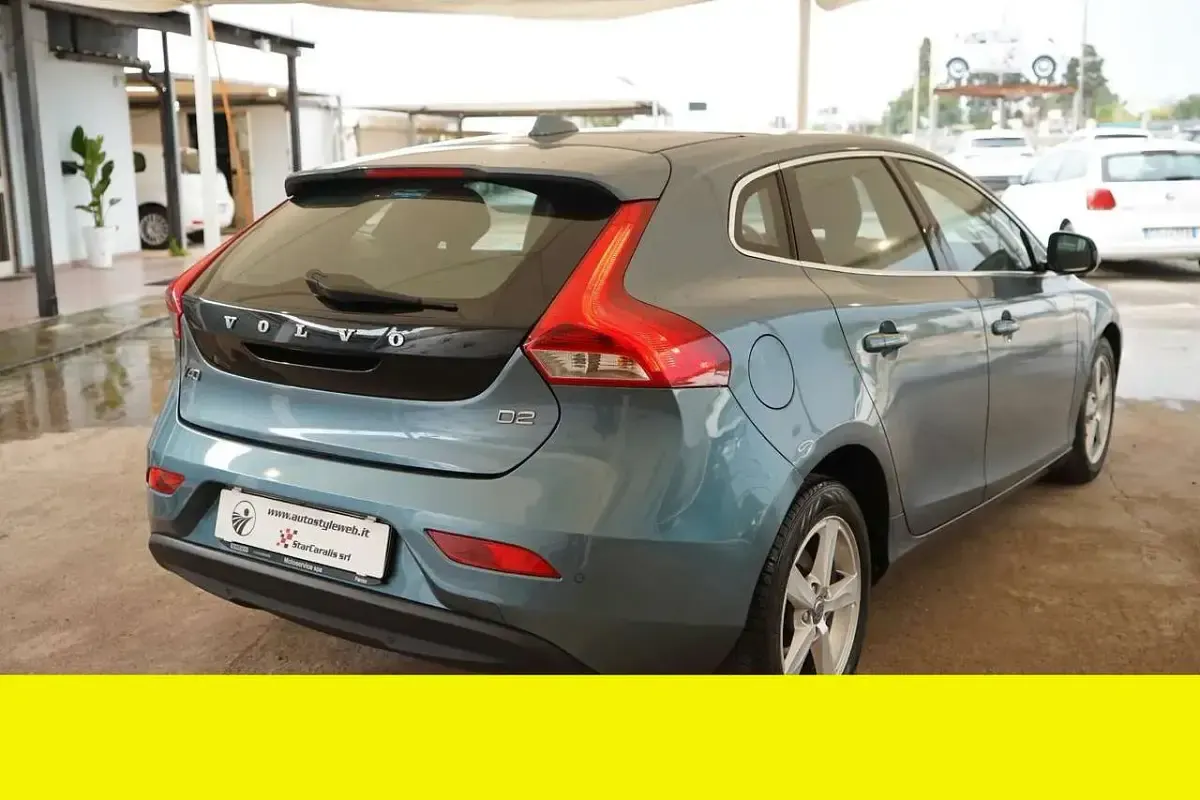 Usata Volvo V40 114 CV (83 kW) 2014 Other Berlina