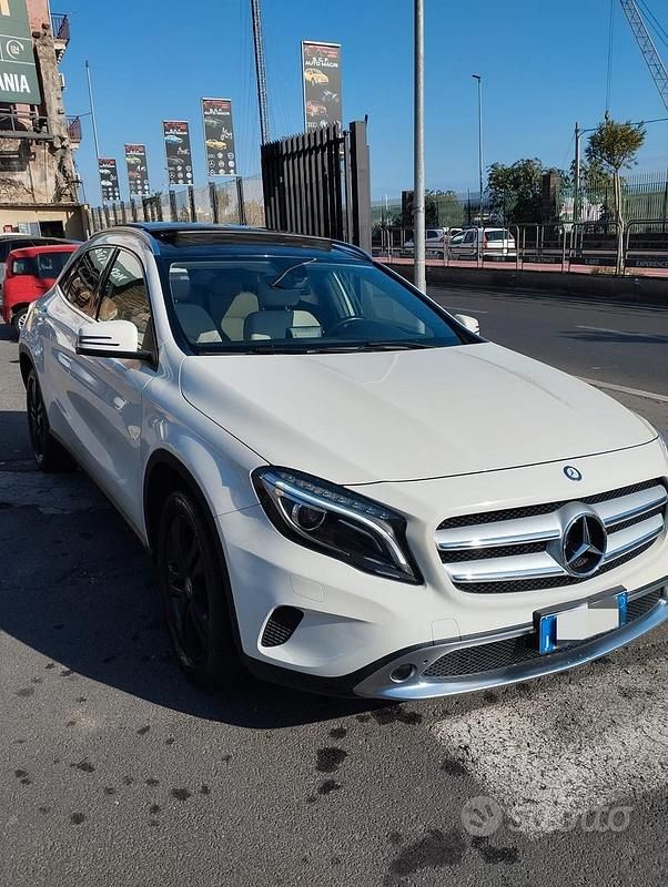 Bianco Usata 2015 Mercedes 200 Premium Station wagon | 11.990 € (Ottimo prezzo) - Immagine 1/4