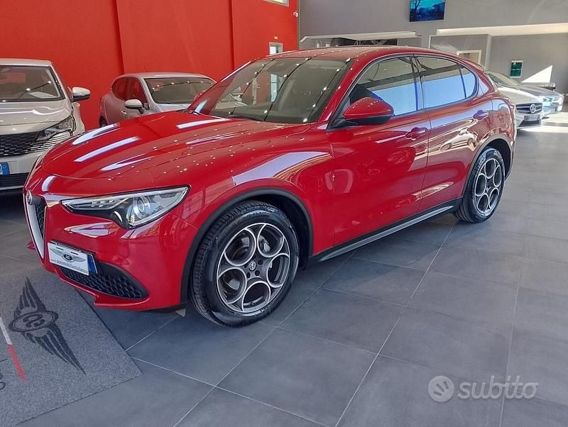 Usata Alfa Romeo Stelvio Tech Edition 160 CV (117 kW) 2019 Rosso SUV