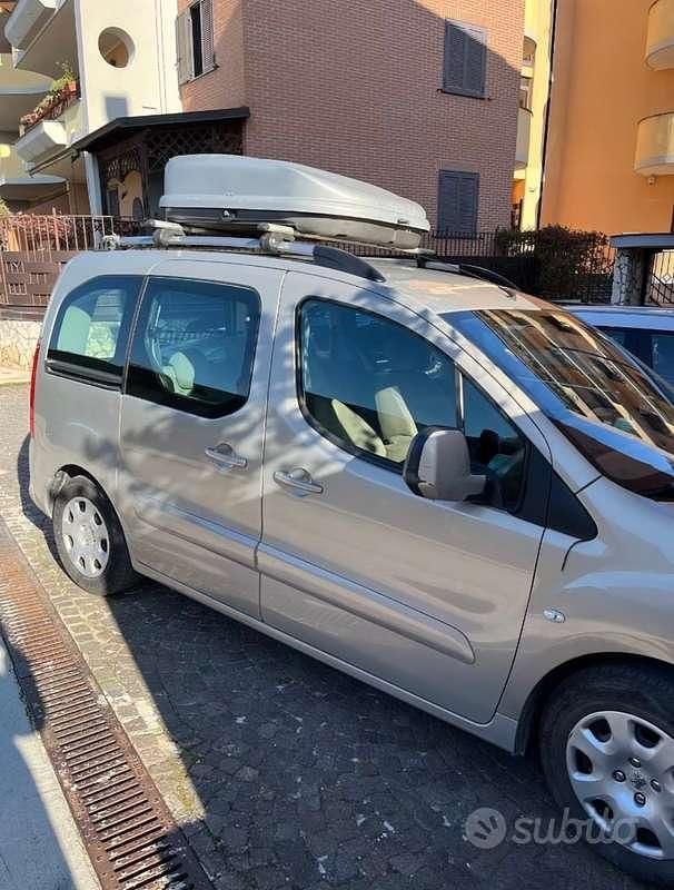 Usata Peugeot TePee Premium 90 CV (66 kW) 2009 Station wagon