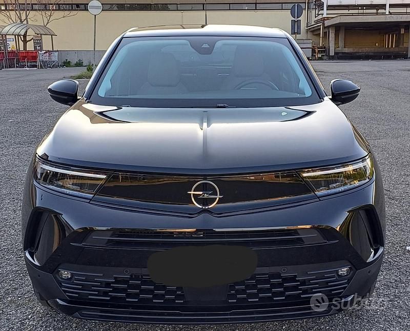 Usata Opel Mokka 101 CV (74 kW) 2024 Nero SUV