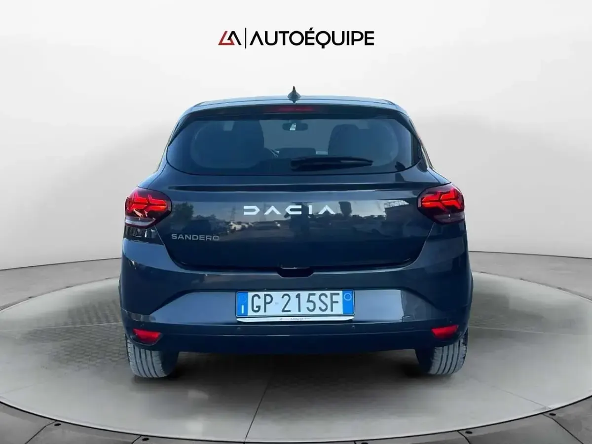 Usata Dacia Sandero Expression 101 CV (74 kW) 2023 Grigio Berlina