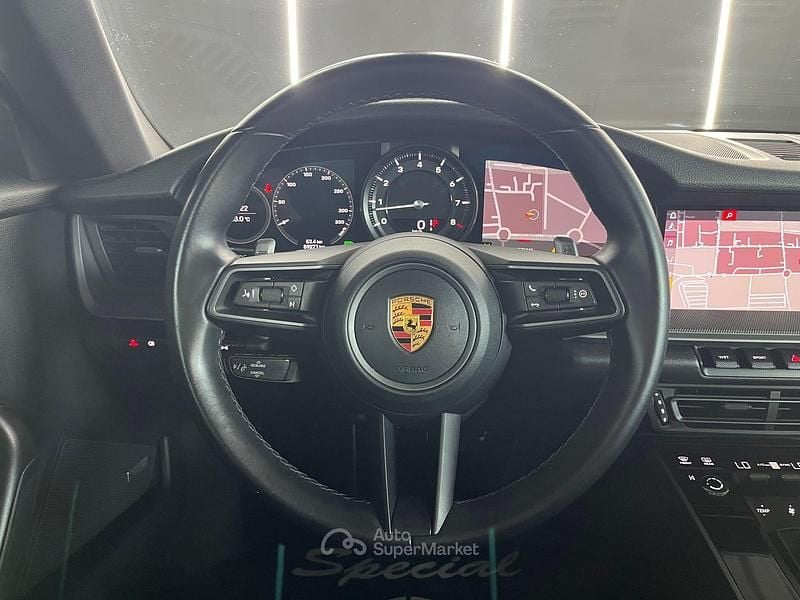 Usata Porsche 911 385 CV (283 kW) 2020 Gray Coupé