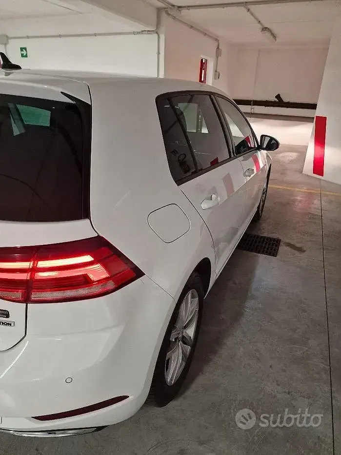 Usata VW Golf VII Executive 130 CV (95 kW) 2019 Bianco Berlina