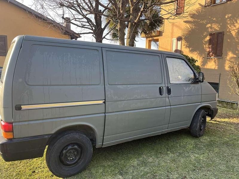 Usata VW T4 61 CV (44 kW) 1990 Verde Furgone