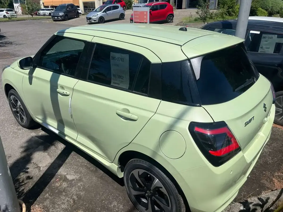 Nuova Suzuki Swift 83 CV (61 kW) 2026 Hawaii Utilitaria