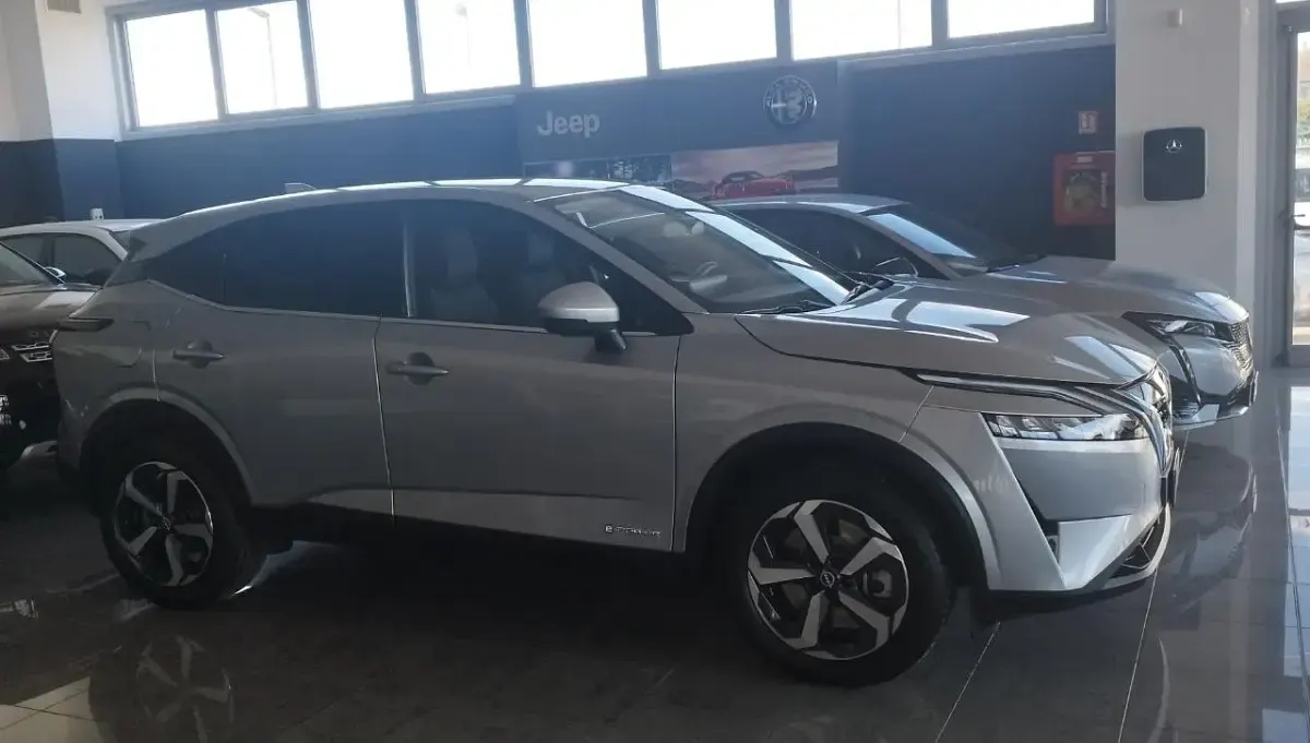 Usata Nissan Qashqai Tekna 190 CV (139 kW) 2023 Grigio SUV