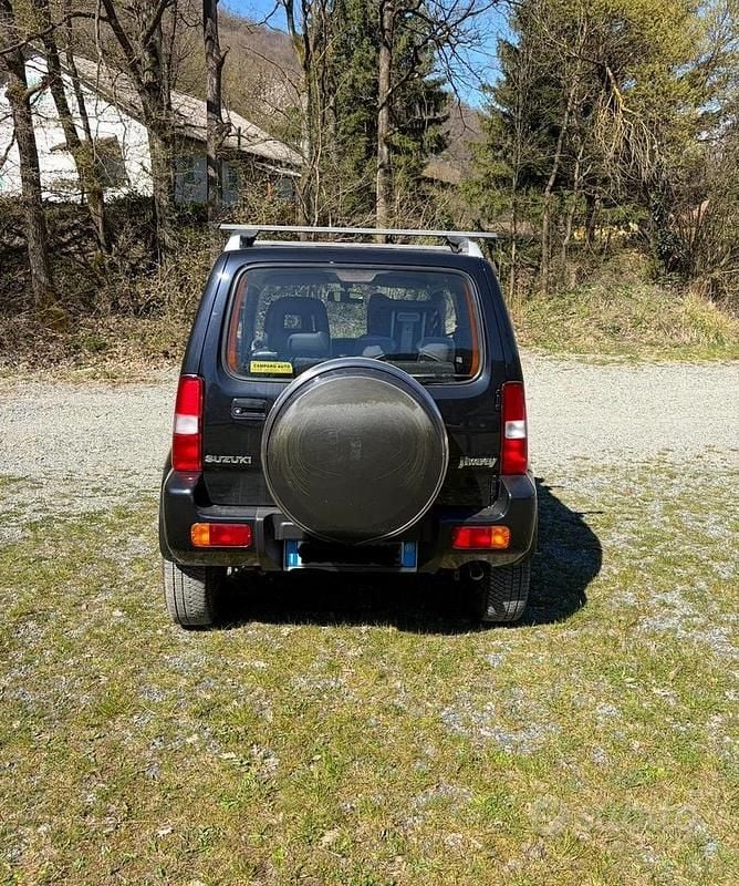 Usata Suzuki Jimny 65 CV (47 kW) 2007 SUV