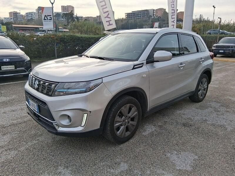 Usata Suzuki Vitara Cool 129 CV (94 kW) 2022 Grigio SUV