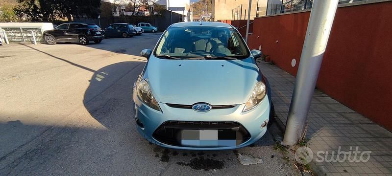 Usata Ford Fiesta 68 CV (50 kW) 2009 Utilitaria