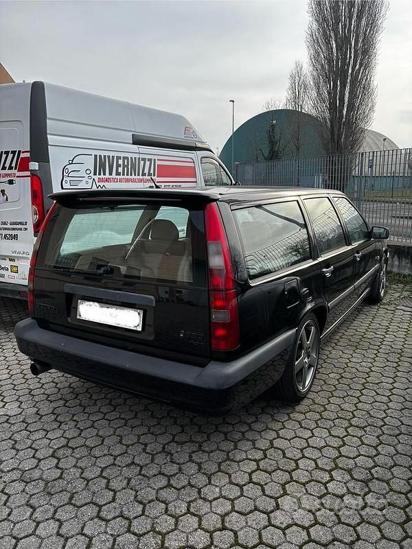 Usata Volvo 850 1994 Nero Station wagon