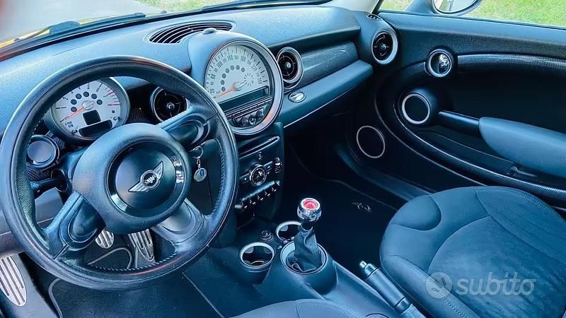 Usata Mini Cooper S 184 CV (135 kW) 2011 Nero Utilitaria