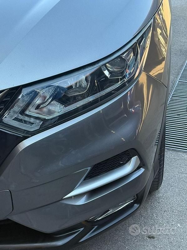 Usata Nissan Qashqai Tekna 120 CV (88 kW) 2020 Grigio SUV