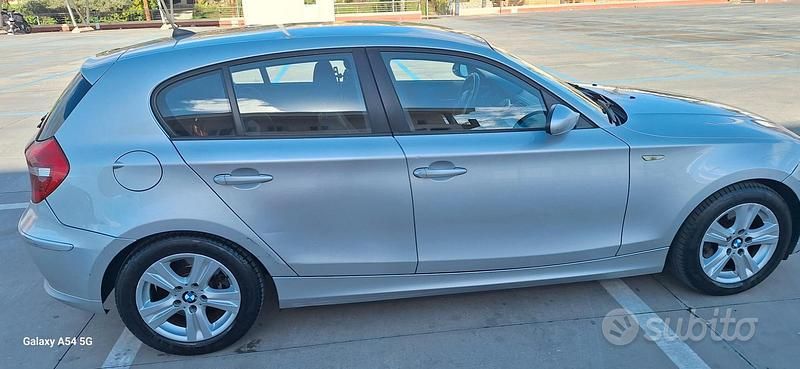 Usata BMW 120 177 CV (130 kW) 2008 Grigio Utilitaria