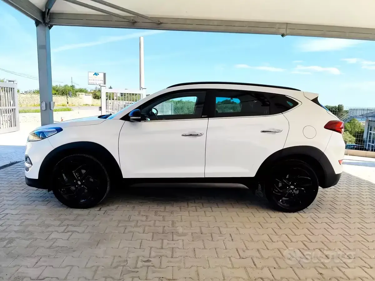 Usata Hyundai Tucson Xpossible 141 CV (103 kW) 2016 Bianco SUV