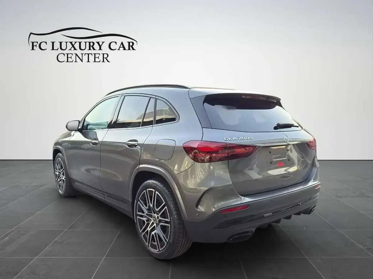 Nuova Mercedes GLA200 AMG Line Premium 150 CV (110 kW) 2025 Grigio montagna met. SUV