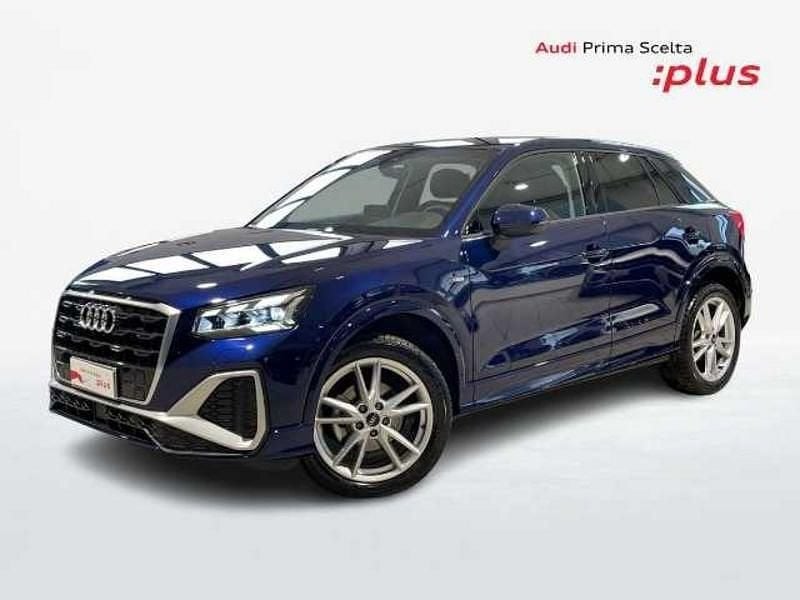 Blu Usata 2025 Audi Q2 S-Line SUV | 31.490 € (Buon prezzo) - Immagine 1/4