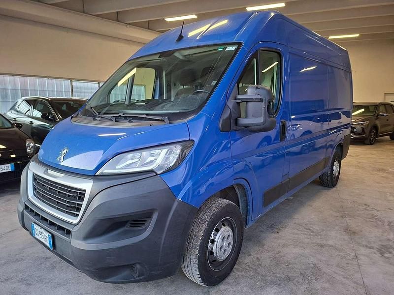 Usata Peugeot Boxer 140 CV (102 kW) 2021 Blu/azzurro Furgone